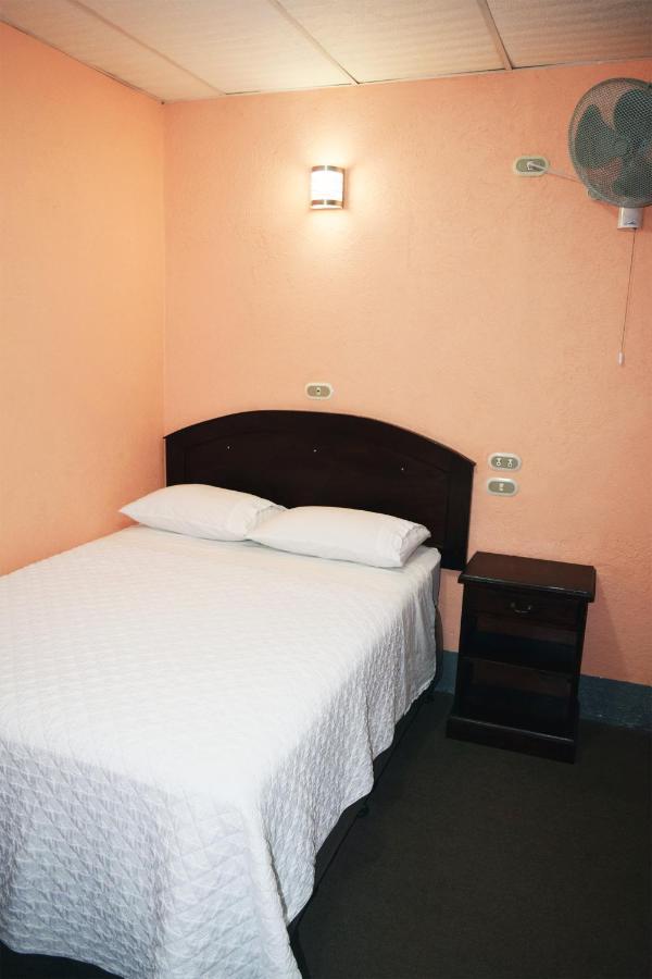 Hotel Fuentes Guatemala-Stad Buitenkant foto